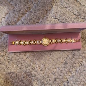 Gold and Dimond Pearl Watch